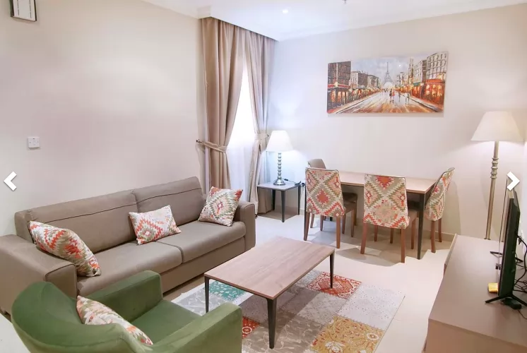 yerleşim Hazır Mülk 1 yatak odası F/F Apartman  kiralık içinde Doha #7630 - 1  image 